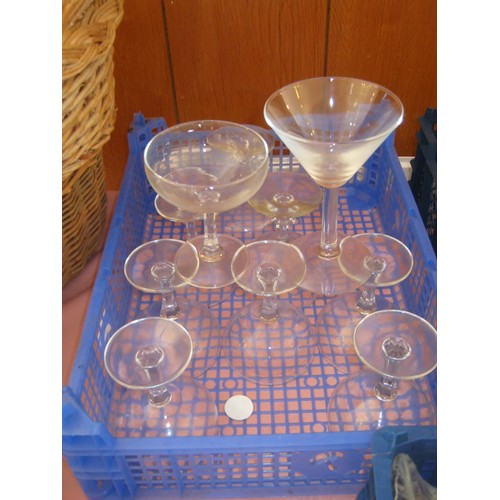 9 - 10 Mixed Cocktail Glasses & Champagne Coupes