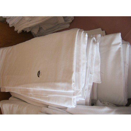 245 - 10 Hotel Quality White Cotton Bath Mats