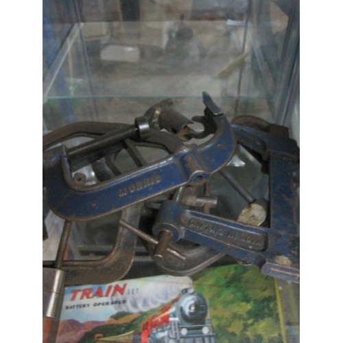 14 - A selection of vintage pullers and nut splitters, one marked 'Morris'