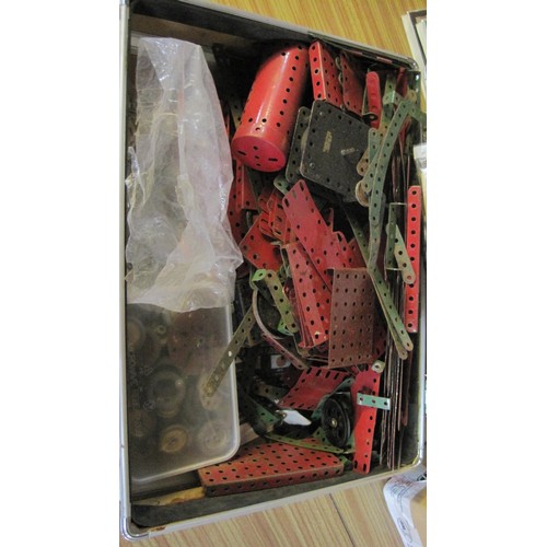 222 - A collection of Meccano in a Metal Case