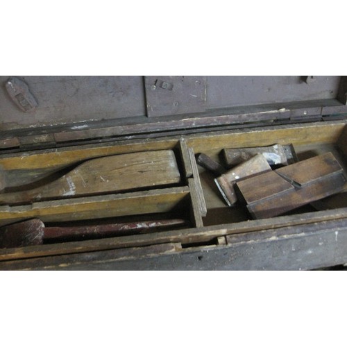 212 - A Carpenter's Wooden Toolbox and contents which appear to be roofing related