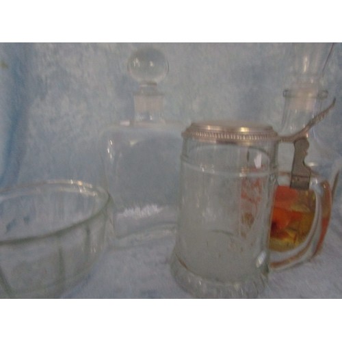 90 - Collection of glassware including decanters, ice bucket and bowls