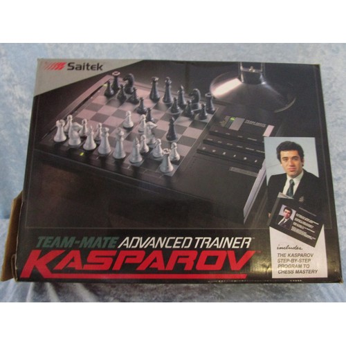 306 - Saitek chess advanced trainer and complete set of Mah-jongg