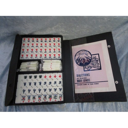 306 - Saitek chess advanced trainer and complete set of Mah-jongg