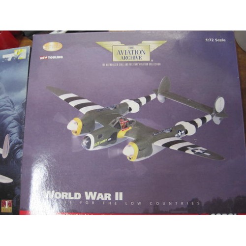 147 - 'The Aviation Archive' die cast model of Avro York, plus WW2 P-38J 'Droop Shoot' Lightning - 'Eze Do... 