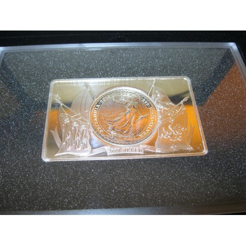 57 - A 5oz .999 silver bullion bar containing a 2015 1oz Britannia coin also in .999 silver, all in a pre... 