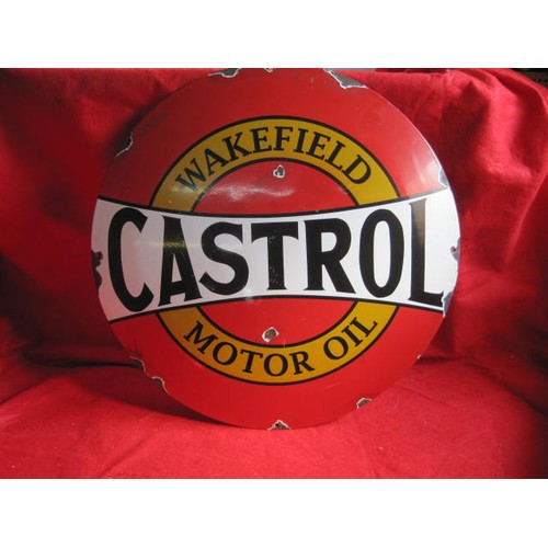 20C - Large retro style 'Castrol' sign