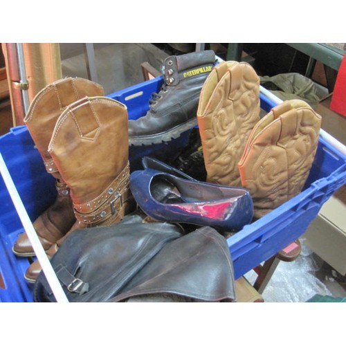 54 - A selection of ladies boots and shoes including 2 pairs of cowboy boots (one with rhinestone decorat... 