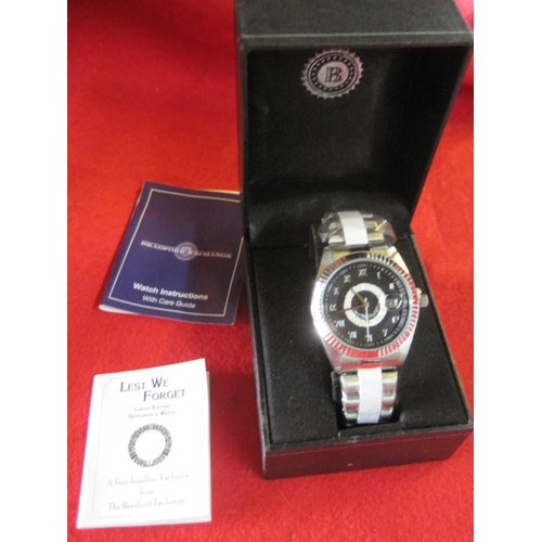 294 - A Bradford Exchange 'Lest We Forget' watch commemorating the centenary of WW1, unused and in origina... 