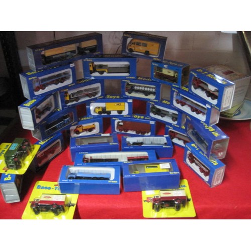 43 - 28 Base toys 1.76 scale all commercial vehicles mostly short wheel base