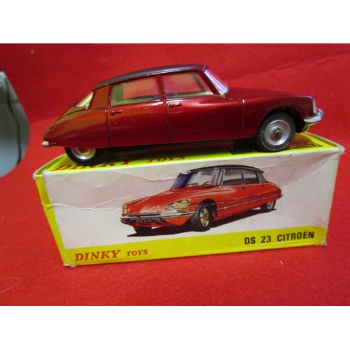 105 - Dinky Toys France (made in Spain) original #530 DS23 Citroen, boxed. Crease to box, vehicle immacula... 