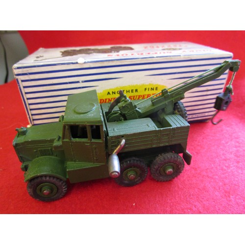 119 - A Dinky Supertoys #661 Recovery Tractor, boxed, excellent condition with original decals, box very g... 