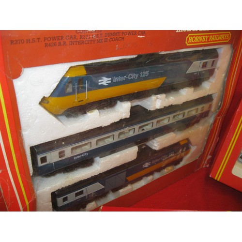 1041 - A Hornby High Speed Train Pack comprising R370 HST Power Car, R371 Dummy HST Power Car and R426 BR I... 