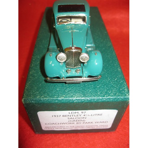 228 - A Lansdowne Models LDM97 1937 Bentley 4 1/4 Litre Saloon (Green) Coachwork by Park Ward, mint condit... 