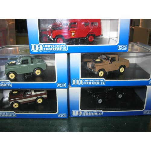 271 - A selectdion of 5 Universal Hobbies 1:43 scale Land Rovers, all boxed and in mint condition, compris... 