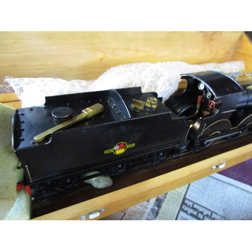 1103 - Aster style 4 4 0 1 gauge spirit fired live steam locomotive  in carry woodeen box with handle .
Thi... 