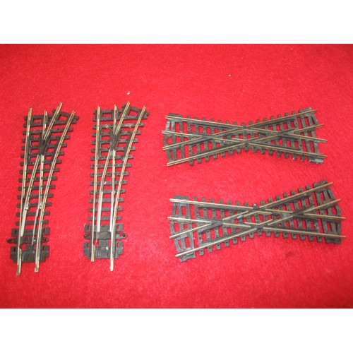 1014 - 2 pairs of Peco N gauge points and a pair of diamond crossings