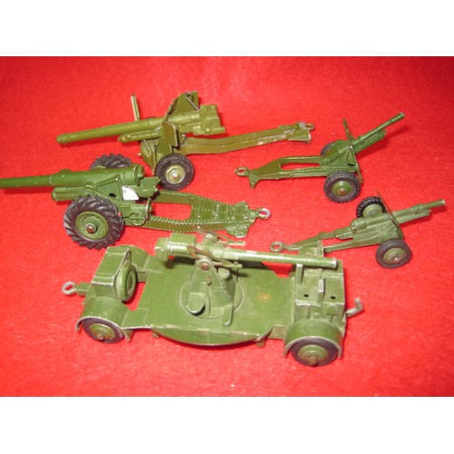 187 - 4 Dinky Artillery field guns and one anti aircraft mounted gun all fair