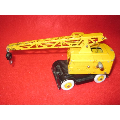 194 - Dinky Superking Coles Mobile Crane in generally in good condition but has some playwear to arm