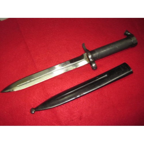 204 - Swedish M1896 Bayonet and scabbard, to fit 1896 & 1938 Mauser and Automatgevar/Ljungman M42, very go... 