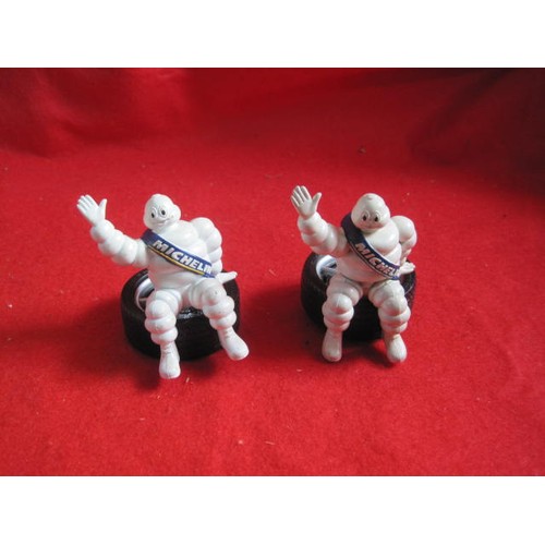 19 - x2 small vintage Michelin Man figures