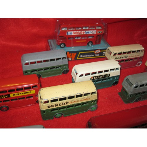 270 - A selection of Dinky Toys Buses in mixed condition, including one boxed and mint.