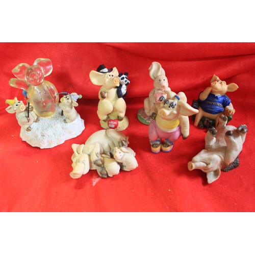 37 - Large amount of 'Piggins' figures and other pig figures