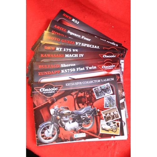 261 - A collection of 30 Atlas Editions 1:24 scale 'Classic Motorcycles' with paperwork, all boxed, many r... 