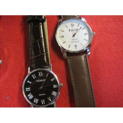 315 - x6 Gents quartz watches all in working order, to include Ricardo, Newton England 1642, Gillex & Eige... 