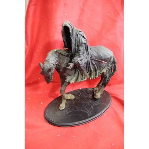 50 - Sideshow/Weta Collectibles
'Ringwraith & Steed' No. 8701
19.25 x 14.25 x 22.25in