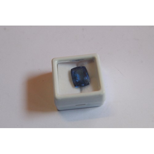 128 - An 11.52ct square cut Sapphire with a Certificate of Authenticity