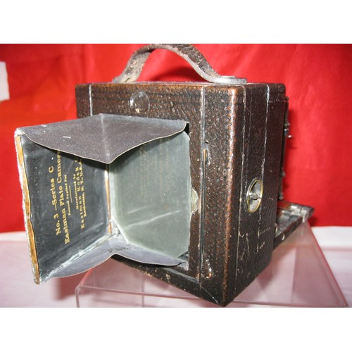 149 - A No3 Series C Eastman Plate Camera with Bausch & Lomb Unicum lens in good cosmetic condition, maroo... 