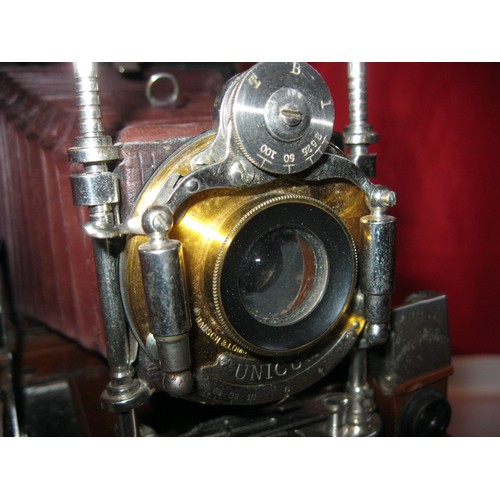 149 - A No3 Series C Eastman Plate Camera with Bausch & Lomb Unicum lens in good cosmetic condition, maroo... 