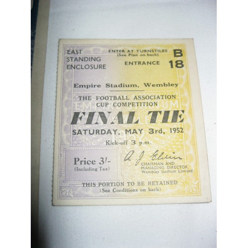 170 - 1952 May 3rd FA Challenge Cup Final match programme plus ticket stub (Arsenal v Newcastle United) at... 