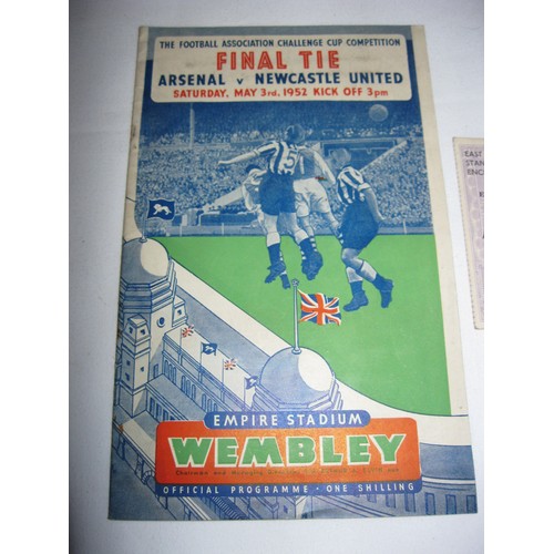 170 - 1952 May 3rd FA Challenge Cup Final match programme plus ticket stub (Arsenal v Newcastle United) at... 