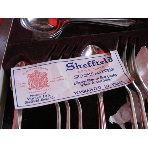 35 - A canteen of good quality cutlery by Viner's of Sheffield