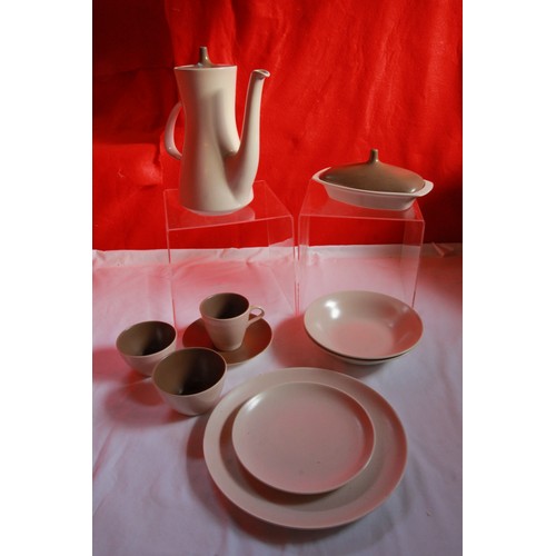 72 - Poole two-tone part service - dinner & coffee set