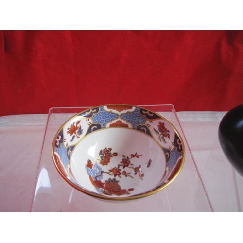 48 - An assortment of china to include a Spode bowl, plate etc plus 2 Crown Devon items