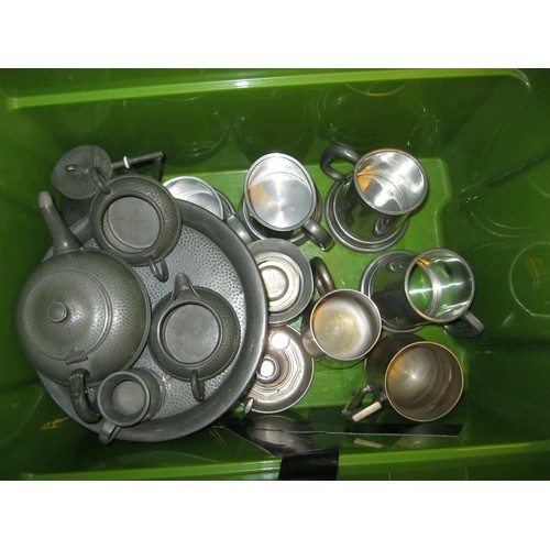 40 - A green box of tankards and pewter