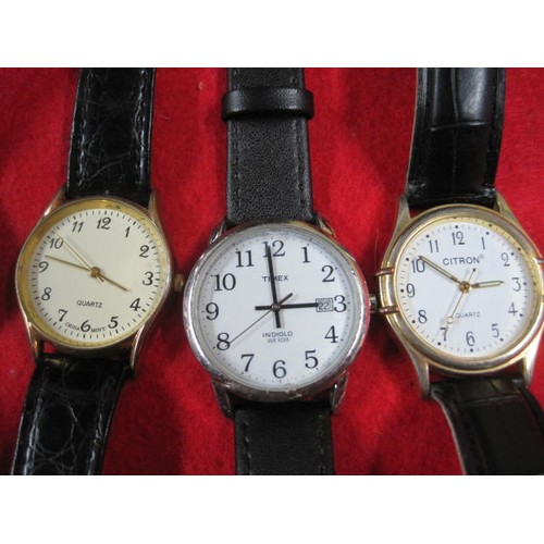 290 - x5 watches in working order with leather straps, including x1 Timex