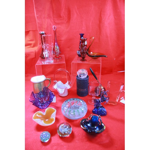 59 - An assortment of glass and crystal glass - by various makers including Medina, Whitefriars etc