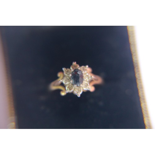 122 - 9ct Gold Cluster Ring 2.8g Size M/N