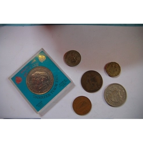 42C - Box of GB coinage including Crowns