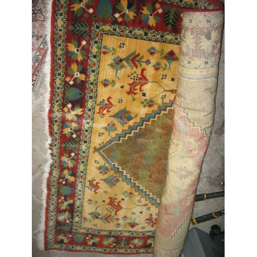 87 - A vintage rug