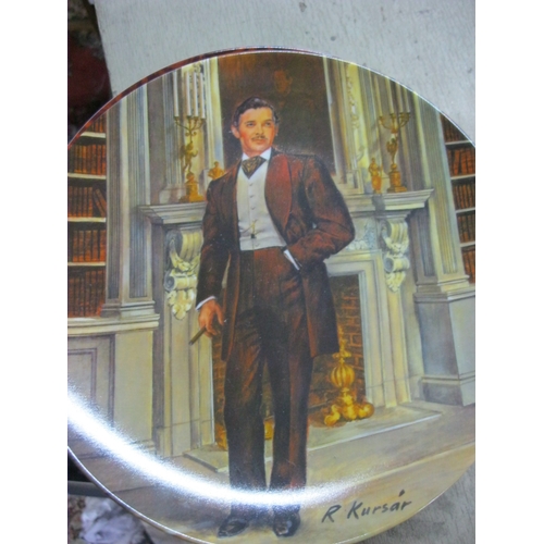 397 - A selection of Gone with the Wind themed picture plates by Knowles, all in good order with certifica... 