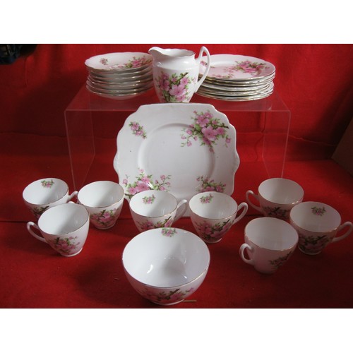 71 - A Gladstone pink blossom part tea set (missing teapot) 1950s 
6 plus including side /cake plates