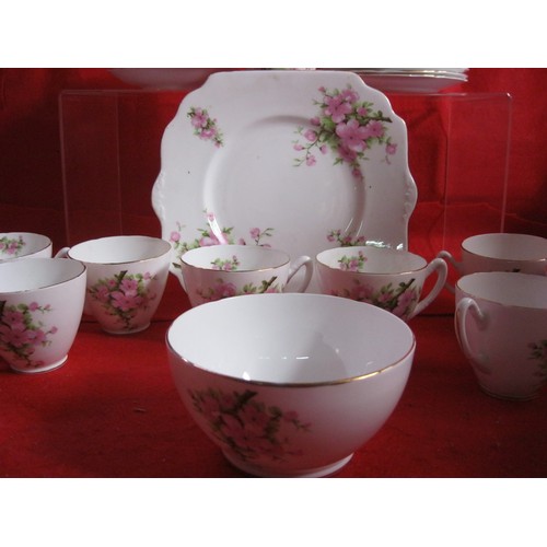 71 - A Gladstone pink blossom part tea set (missing teapot) 1950s 
6 plus including side /cake plates