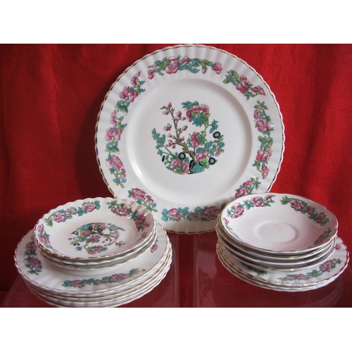 95 - A selection of Coronet China to include Dinner plates, side plate, saucers and a few cups