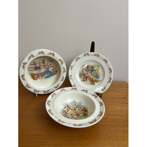 186 - 3 Vintage pieces of Bunnikins Nursery Ware.

2 bowls and a plate with rarer illustrations.