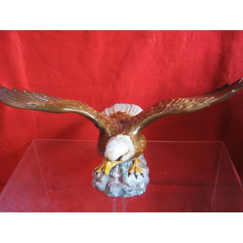 75 - Box of ceramics including Beswick Eagle